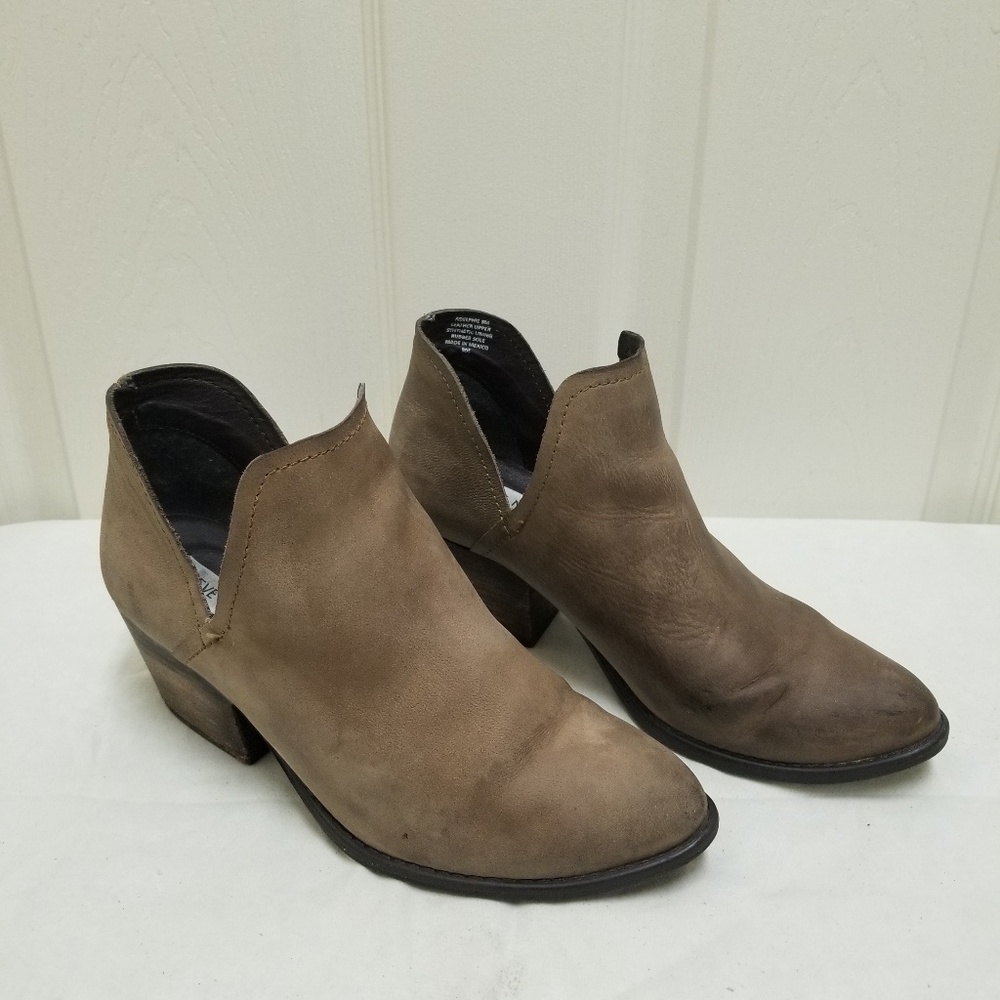Steve Madden Adelphie Laser Cut Ankle Boots